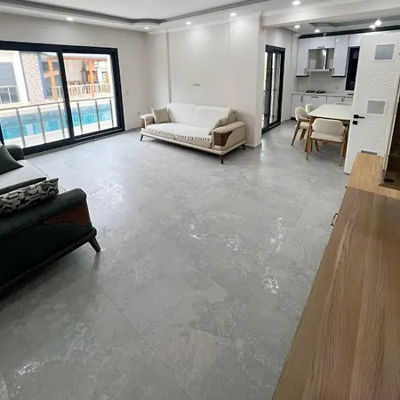 With Luxury Pool In Villa Dalaman