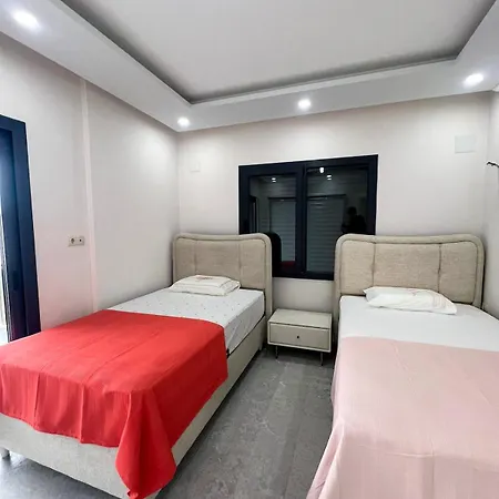 Villa With Luxury Pool In